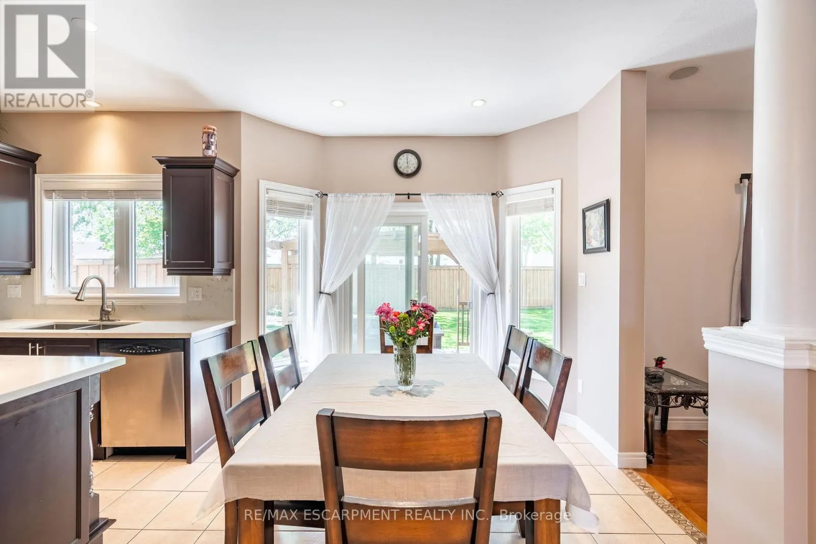 24 EDGECROFT CRESCENT