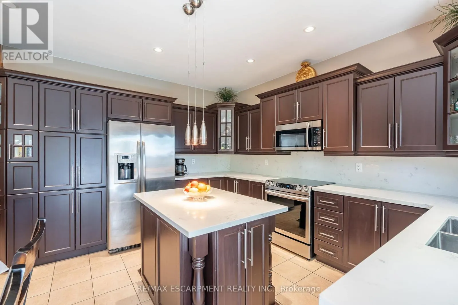 24 EDGECROFT CRESCENT