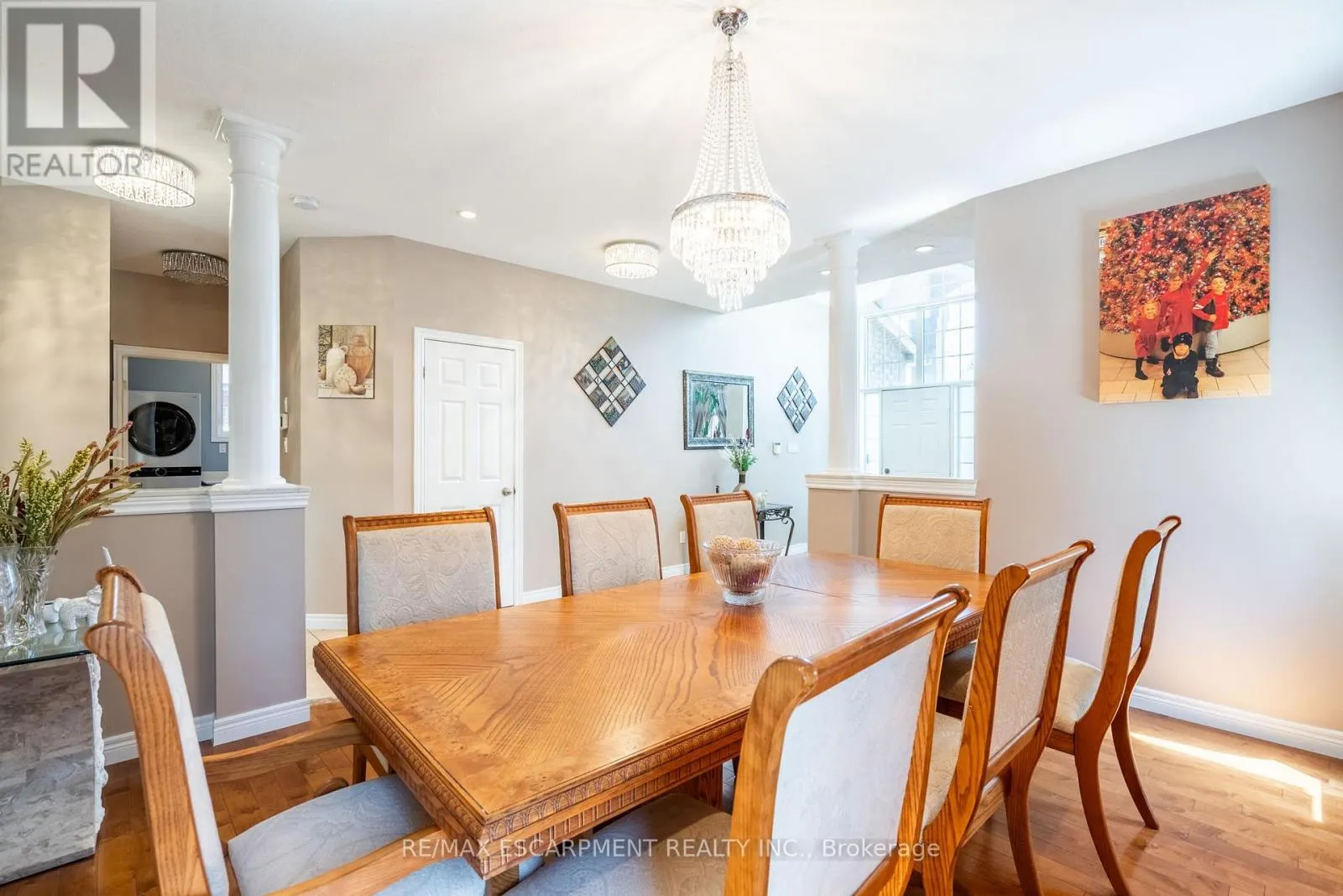 24 EDGECROFT CRESCENT