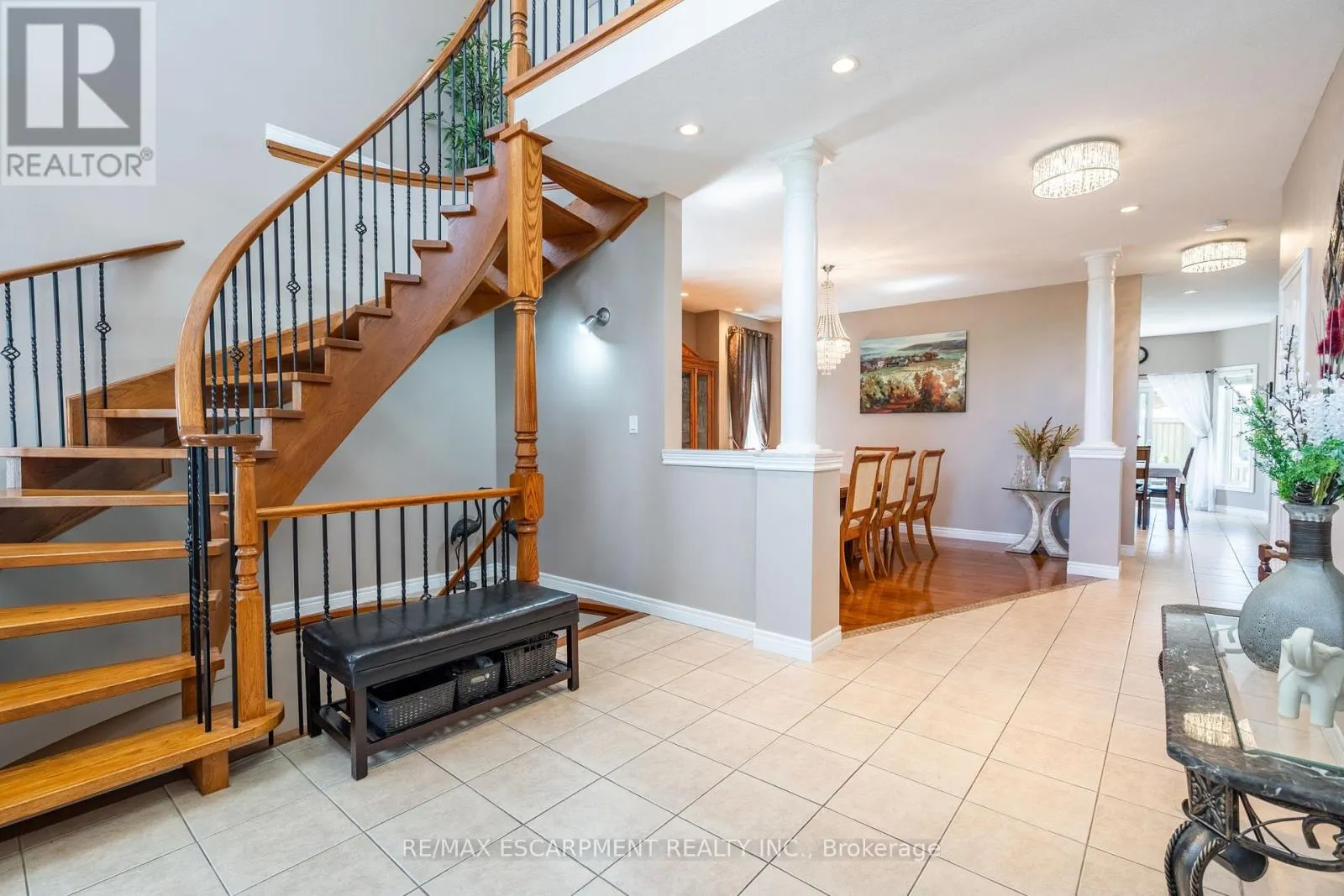 24 EDGECROFT CRESCENT