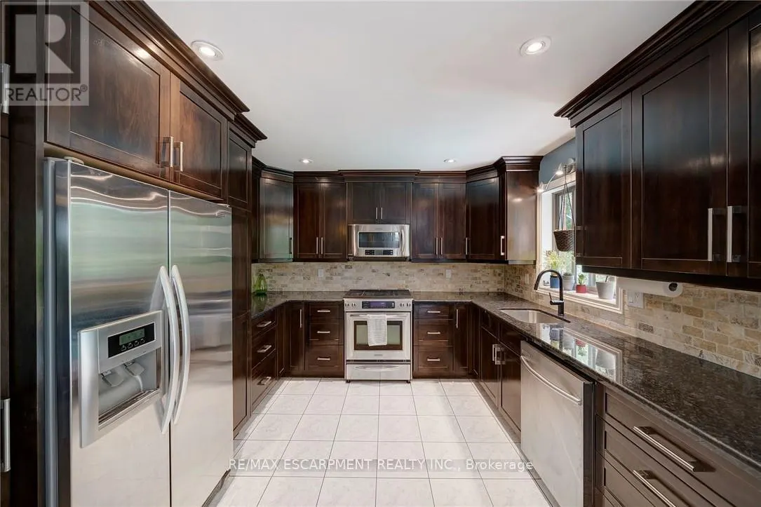 786 UPPER HORNING ROAD