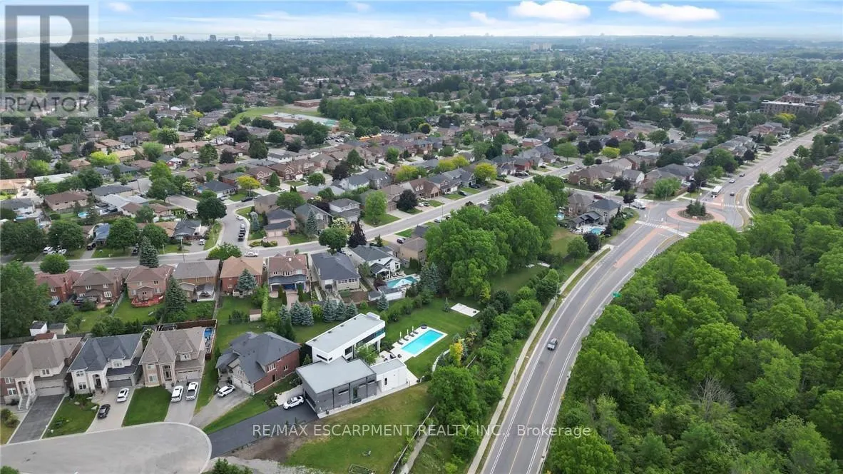 786 UPPER HORNING ROAD