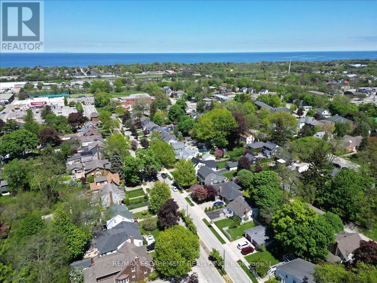 23 NELLES BOULEVARD