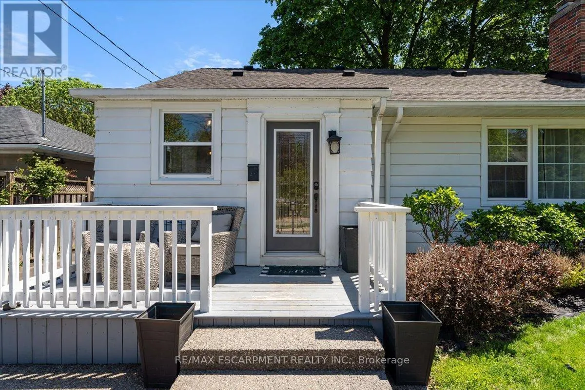 23 NELLES BOULEVARD