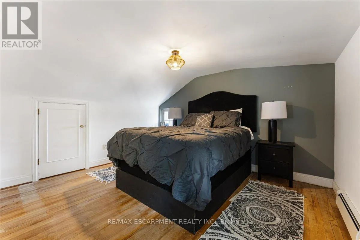 23 NELLES BOULEVARD