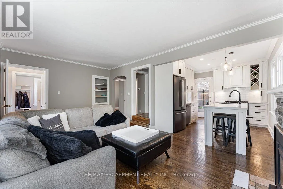 23 NELLES BOULEVARD
