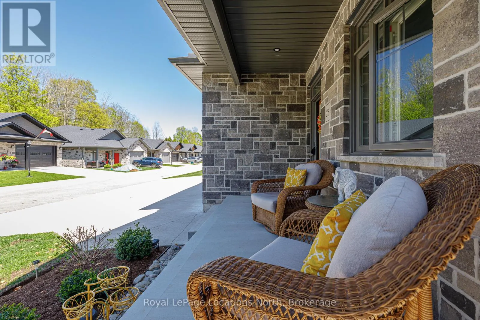 25 - 410 RIDGE ROAD, #25