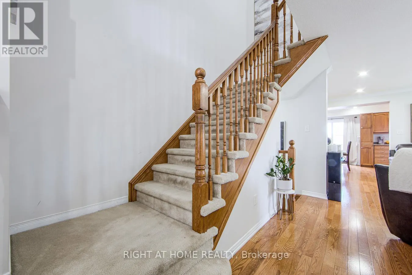 27 - 7 SOUTHSIDE PLACE