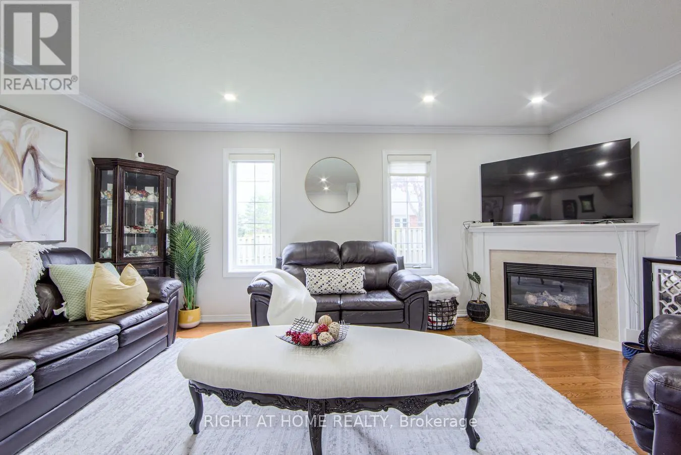 27 - 7 SOUTHSIDE PLACE