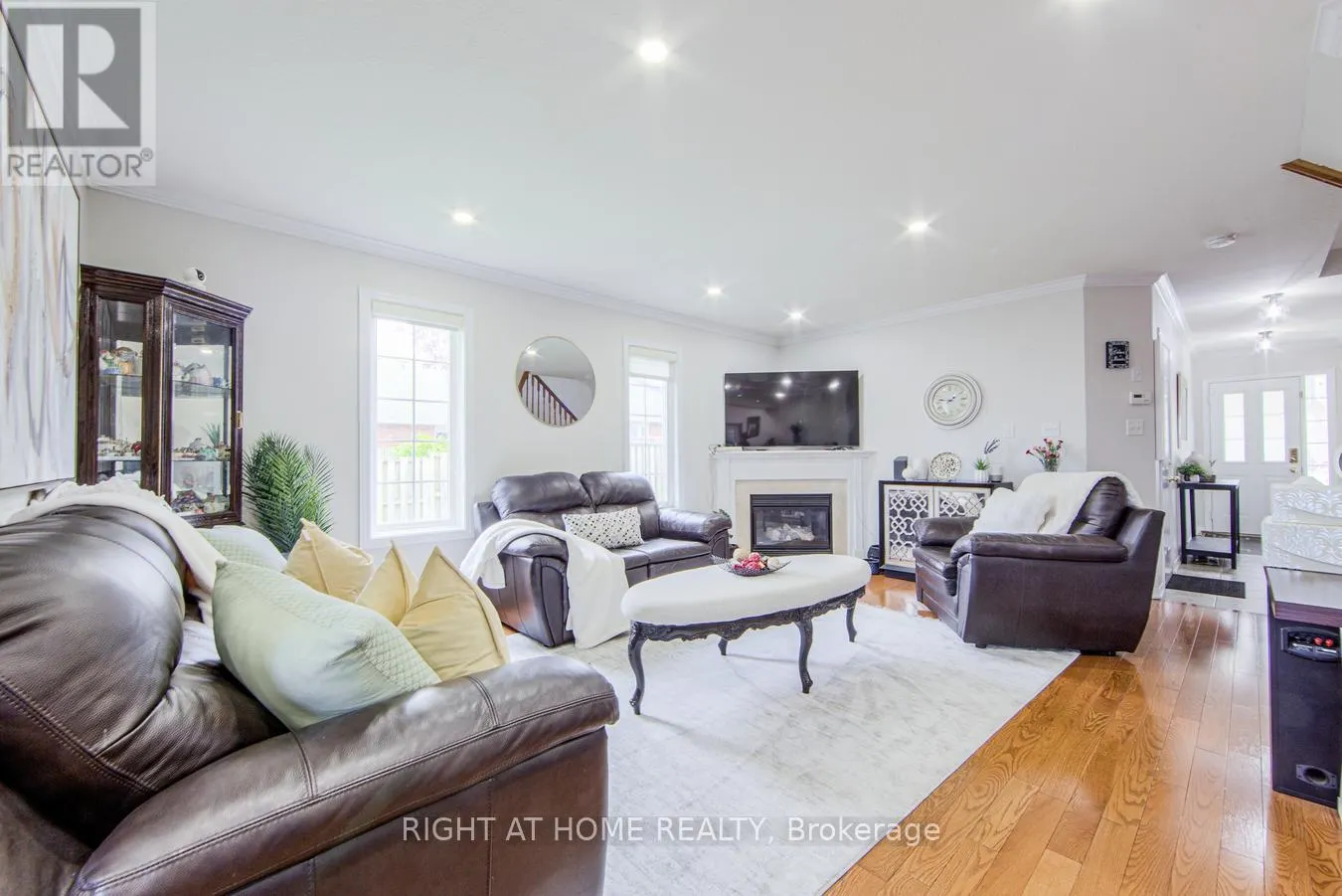 27 - 7 SOUTHSIDE PLACE