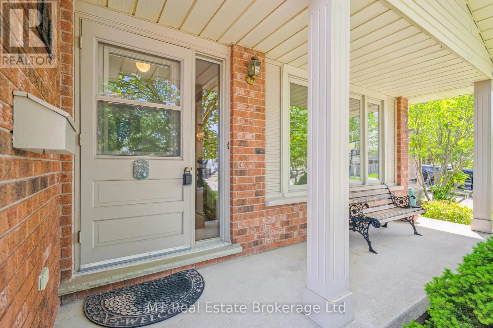 82 CRANE DRIVE