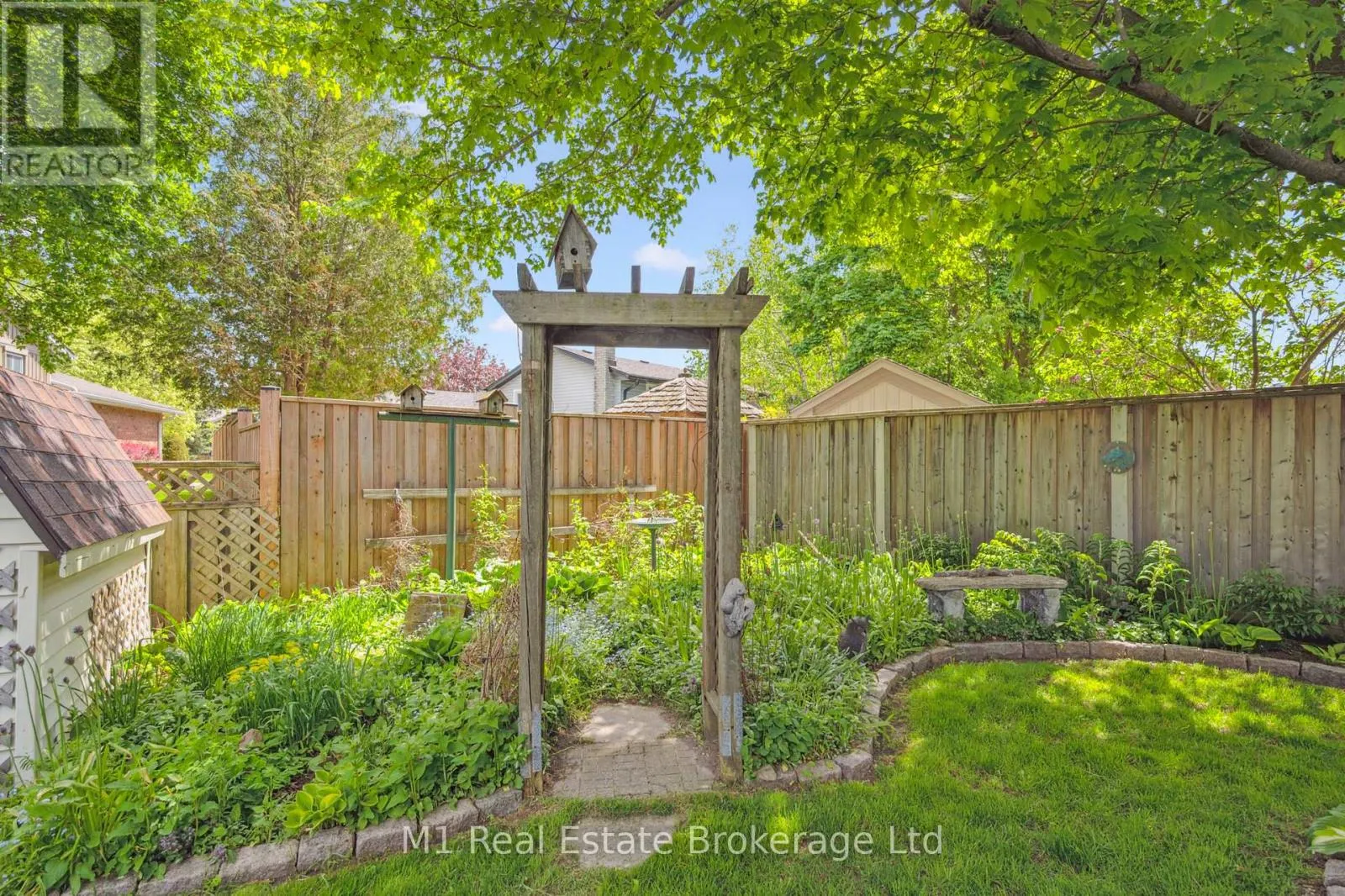 82 CRANE DRIVE
