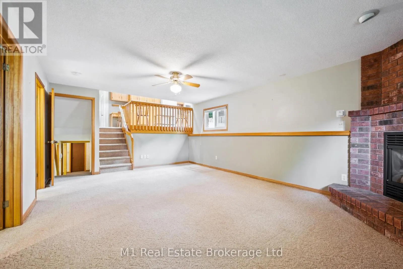 82 CRANE DRIVE