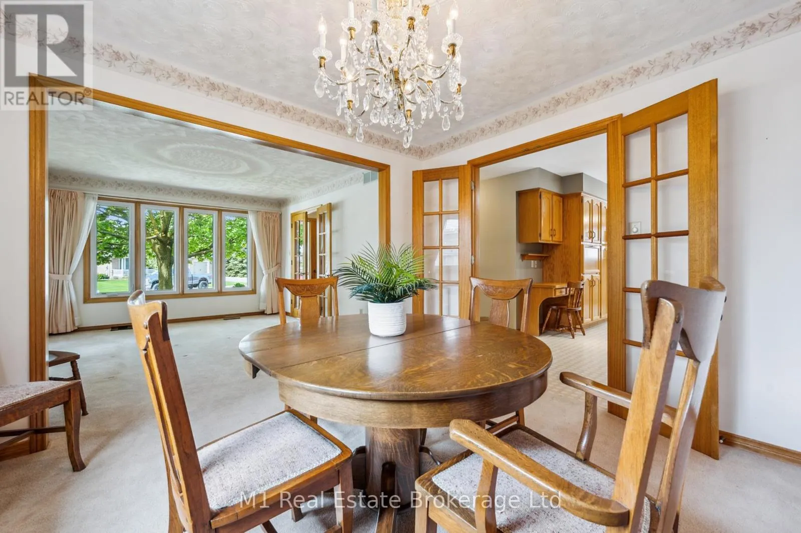 82 CRANE DRIVE