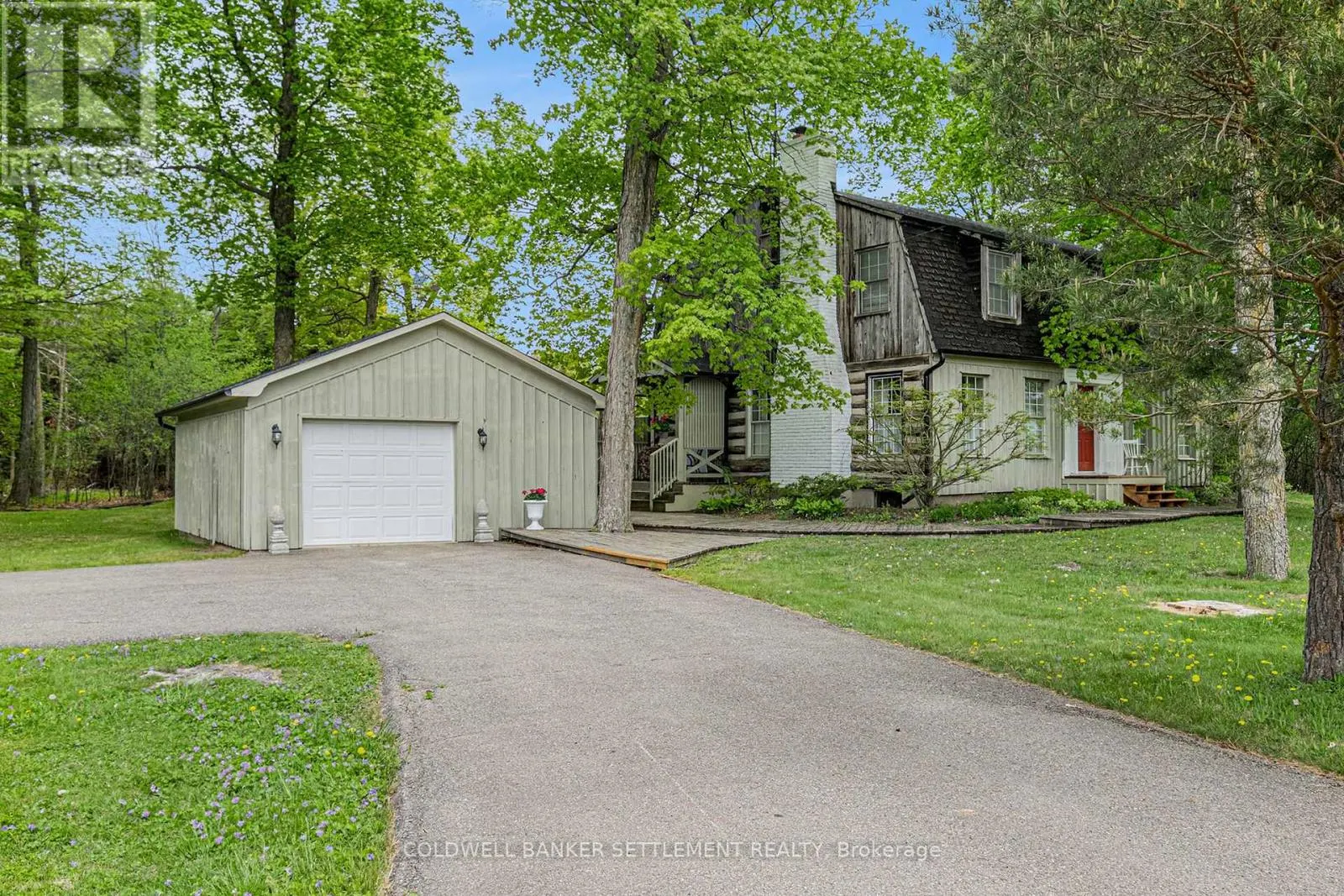 93 RIDEAU FERRY ROAD