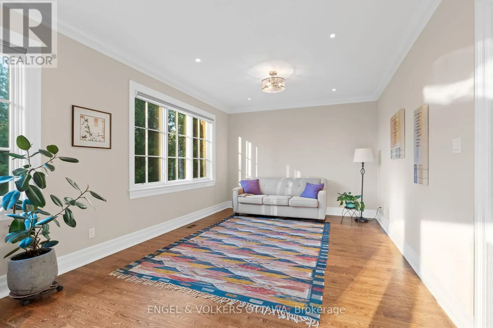 1408 BLACKHORSE COURT