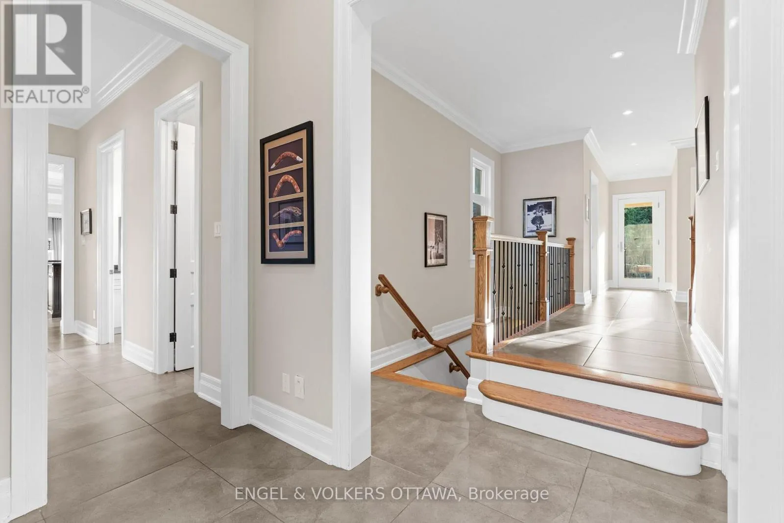 1408 BLACKHORSE COURT