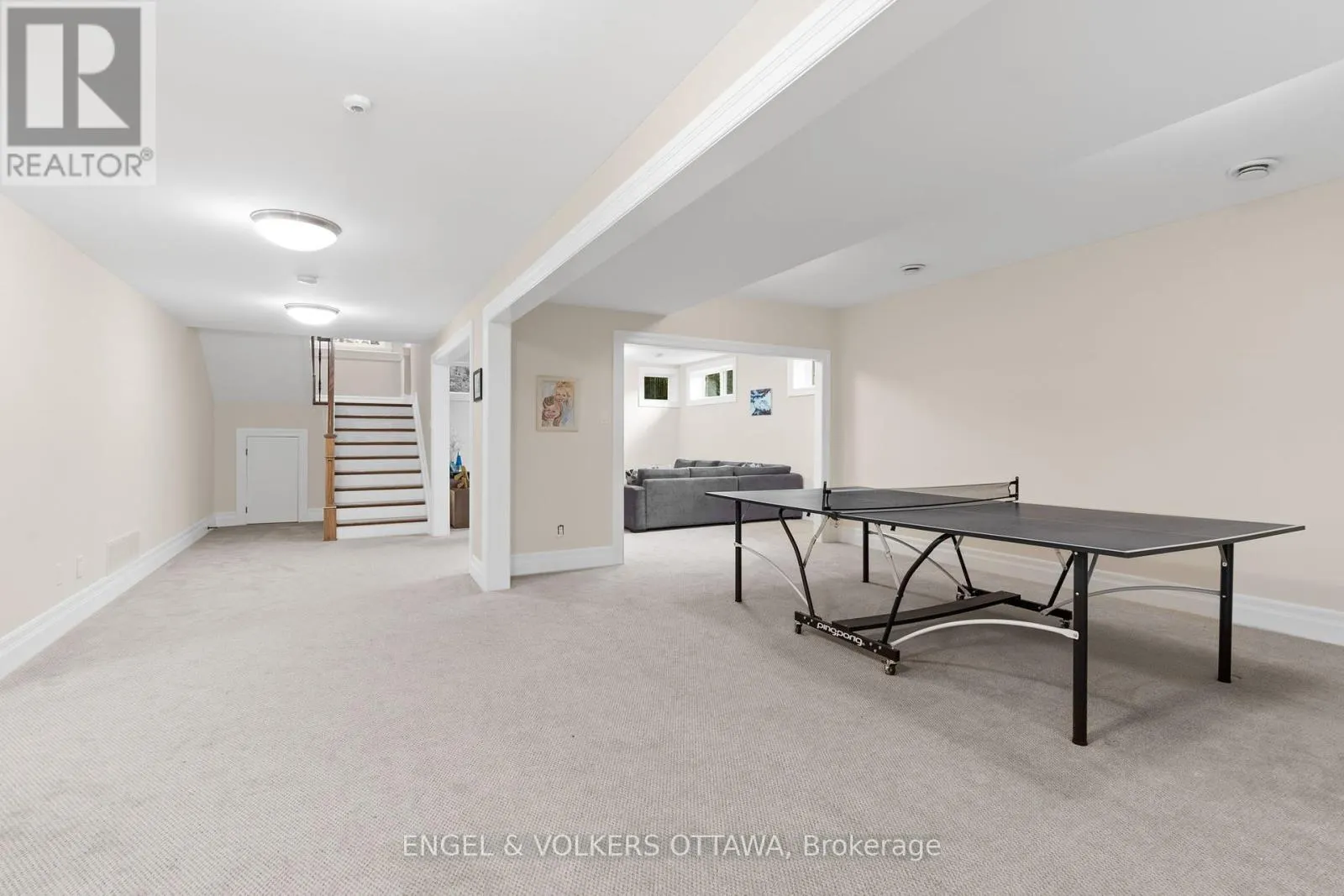 1408 BLACKHORSE COURT