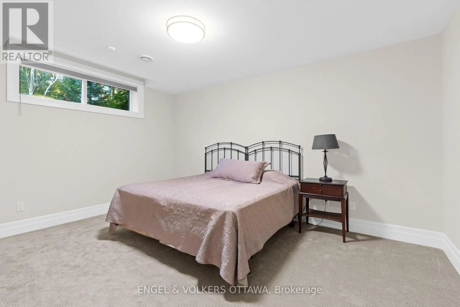 1408 BLACKHORSE COURT