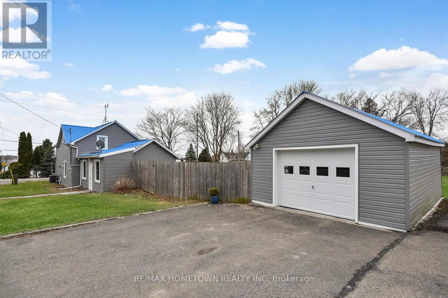 8 REILLY STREET