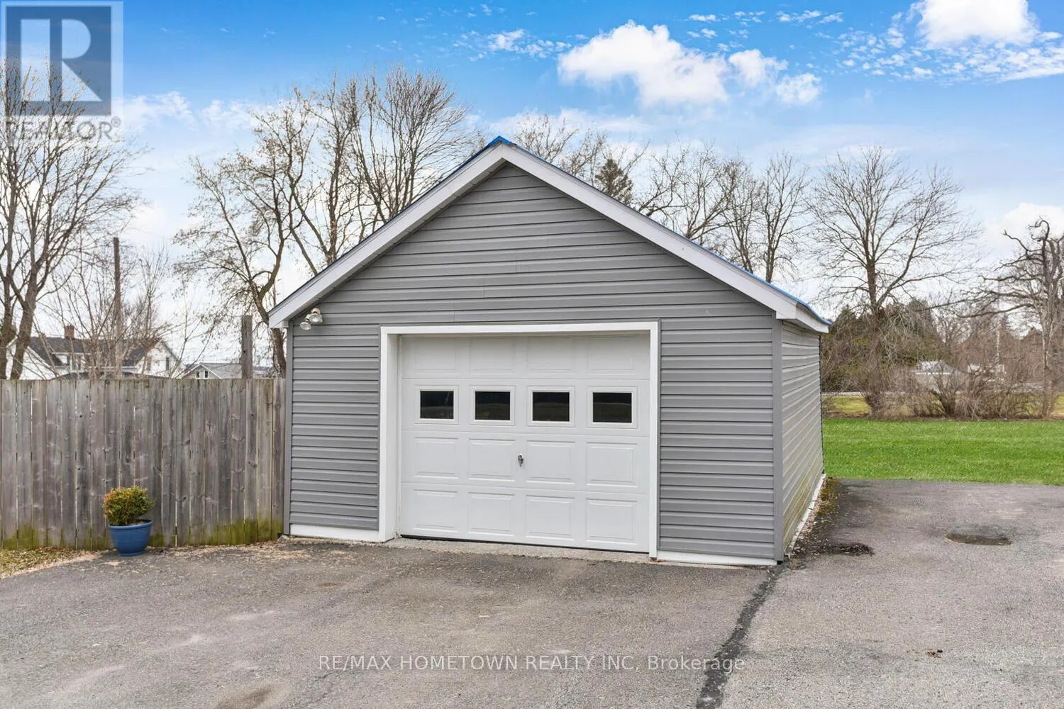 8 REILLY STREET