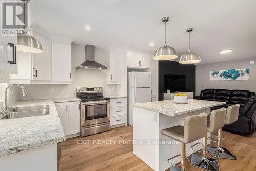 401 VOYAGEUR PLACE