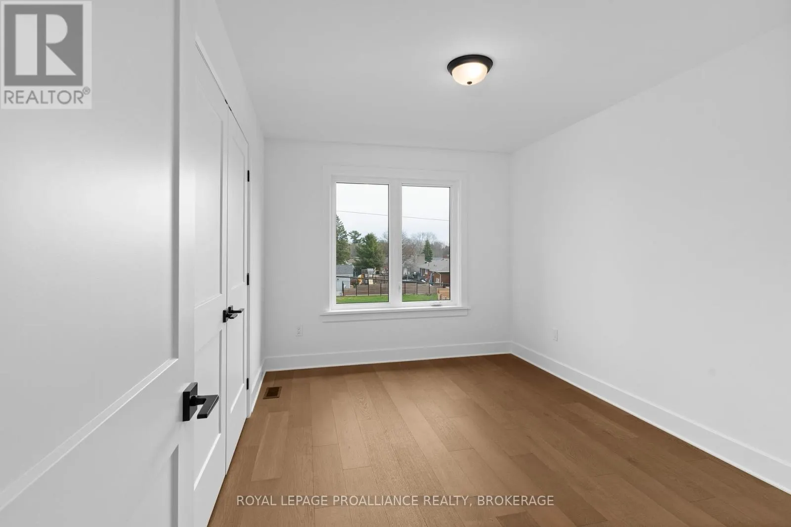 2 PARK CRESCENT