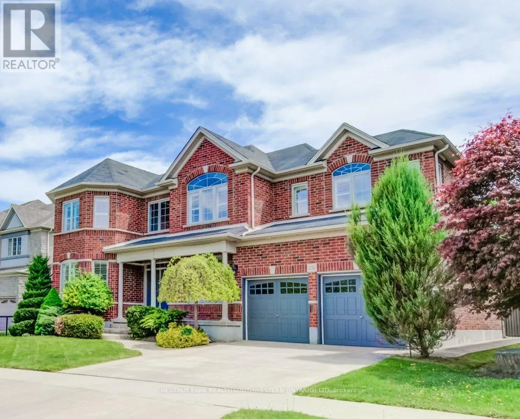 252 EDGEWATER CRESCENT