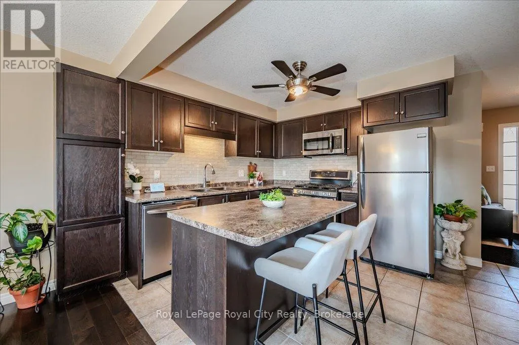 4 - 361 ARKELL ROAD, #4