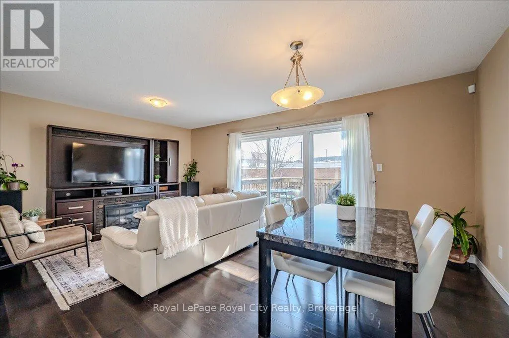 4 - 361 ARKELL ROAD, #4
