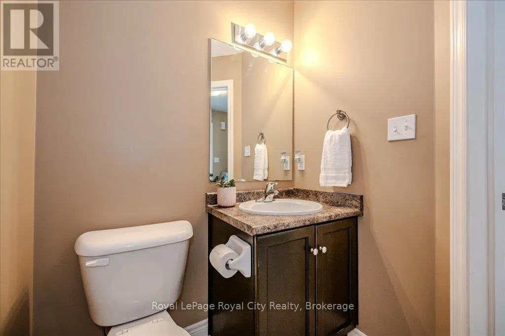 4 - 361 ARKELL ROAD, #4