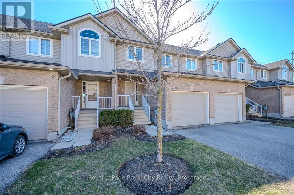 4 - 361 ARKELL ROAD, #4
