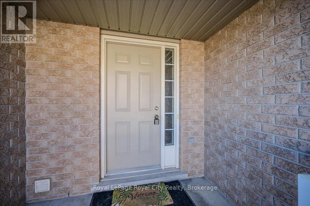 4 - 361 ARKELL ROAD, #4