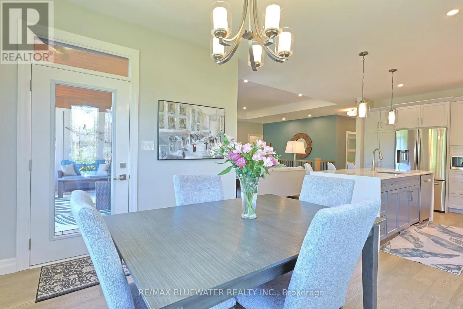 8437 GOOSEMARSH LINE