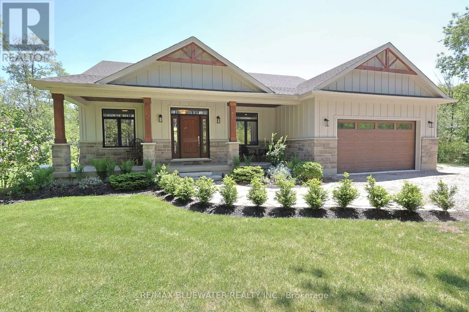 8437 GOOSEMARSH LINE
