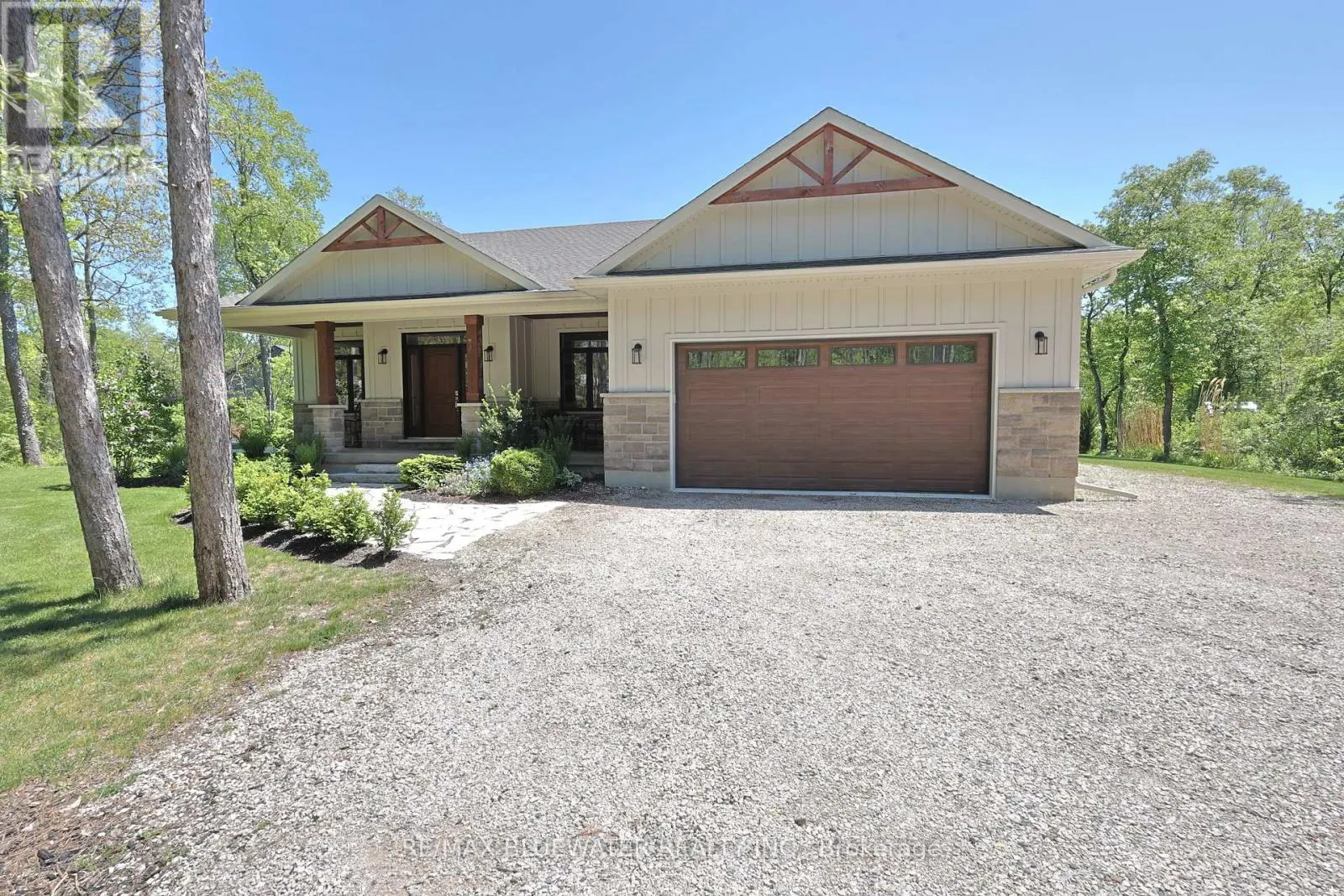 8437 GOOSEMARSH LINE
