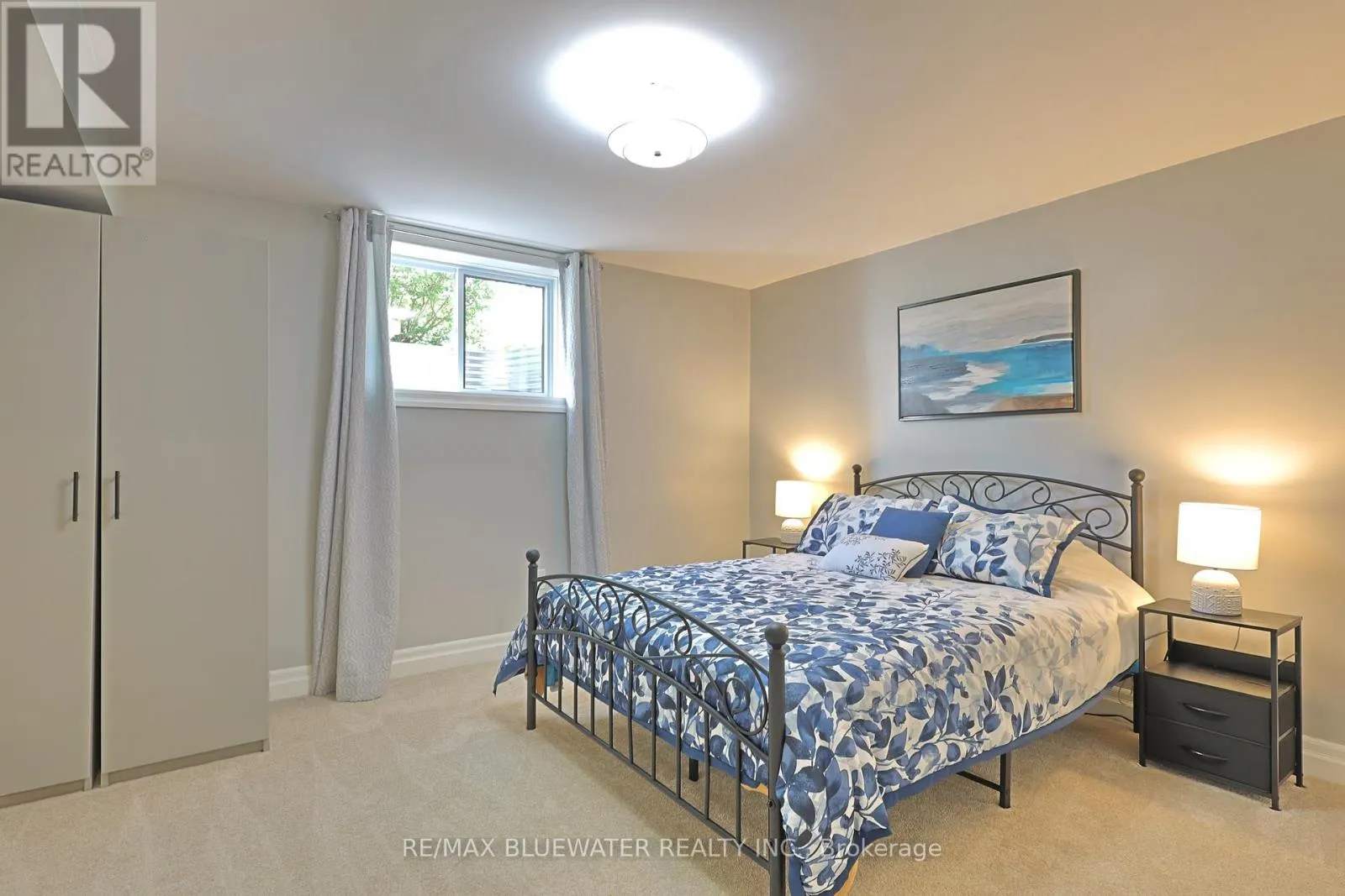 8437 GOOSEMARSH LINE
