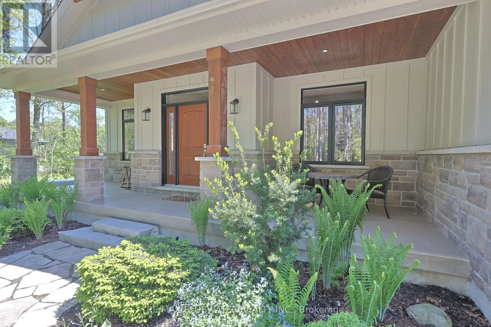 8437 GOOSEMARSH LINE