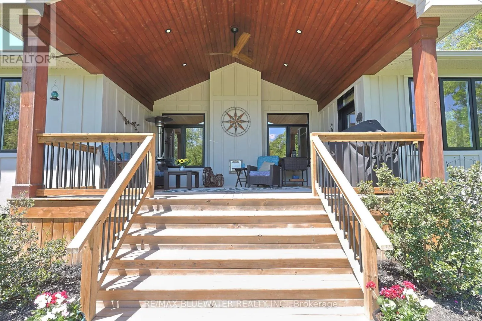 8437 GOOSEMARSH LINE