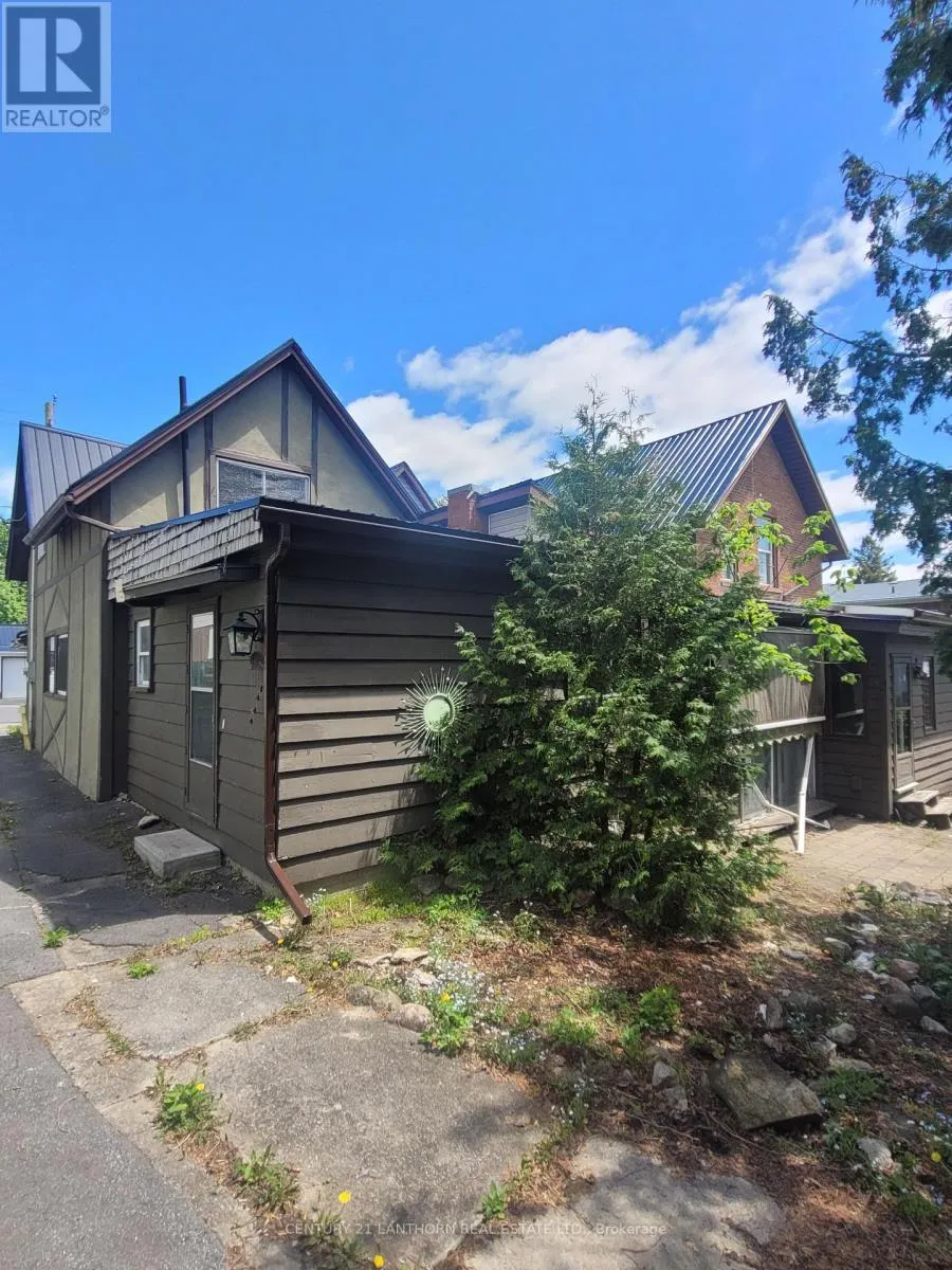 88 - 86 - 88 WEST STREET S, #88 - 86