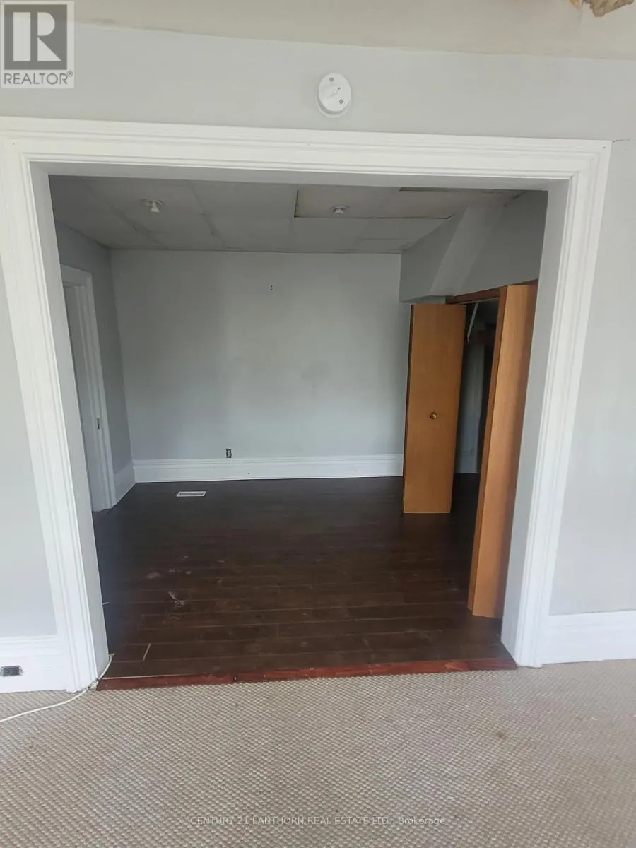 88 - 86 - 88 WEST STREET S, #88 - 86