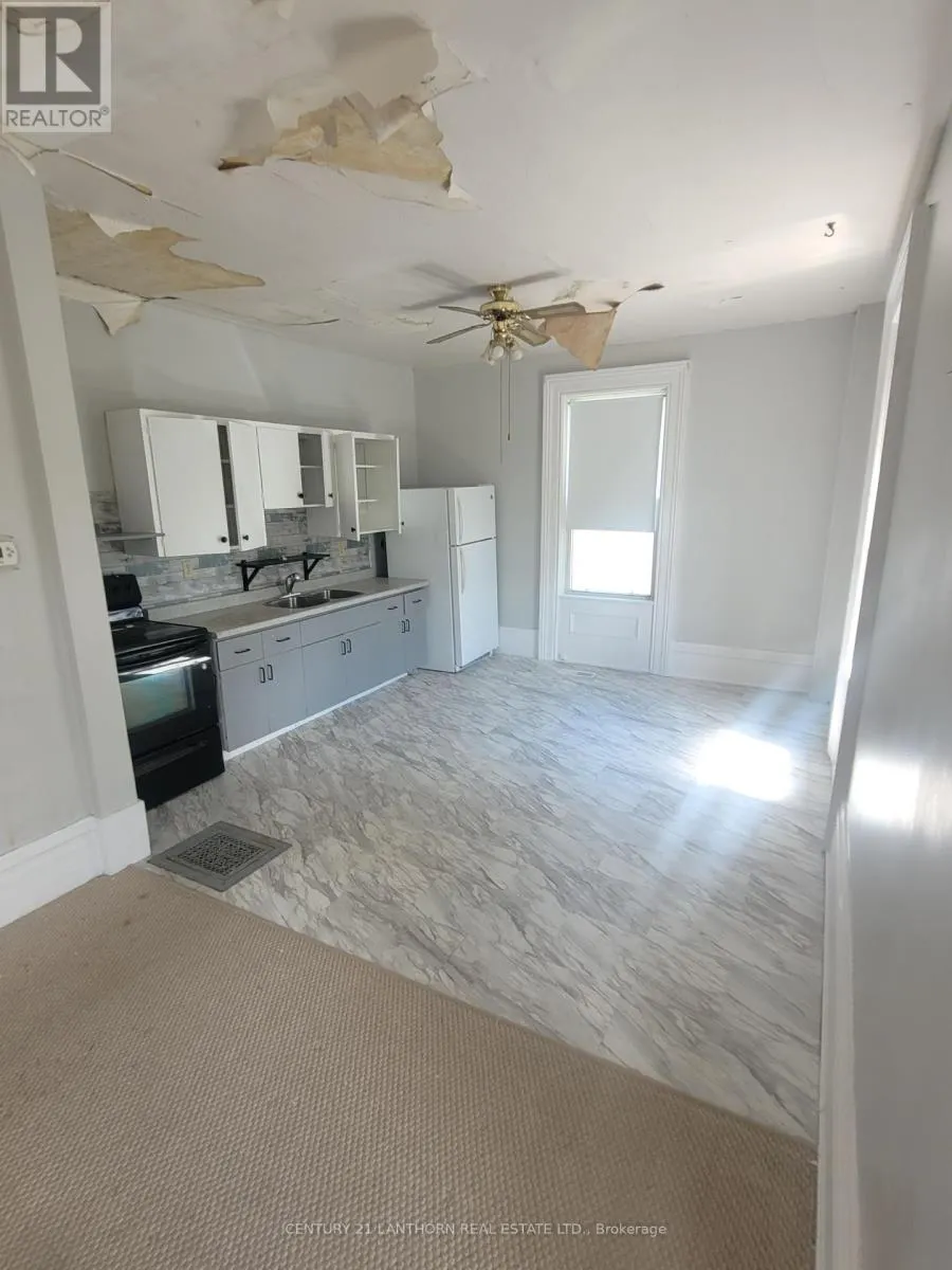 88 - 86 - 88 WEST STREET S, #88 - 86