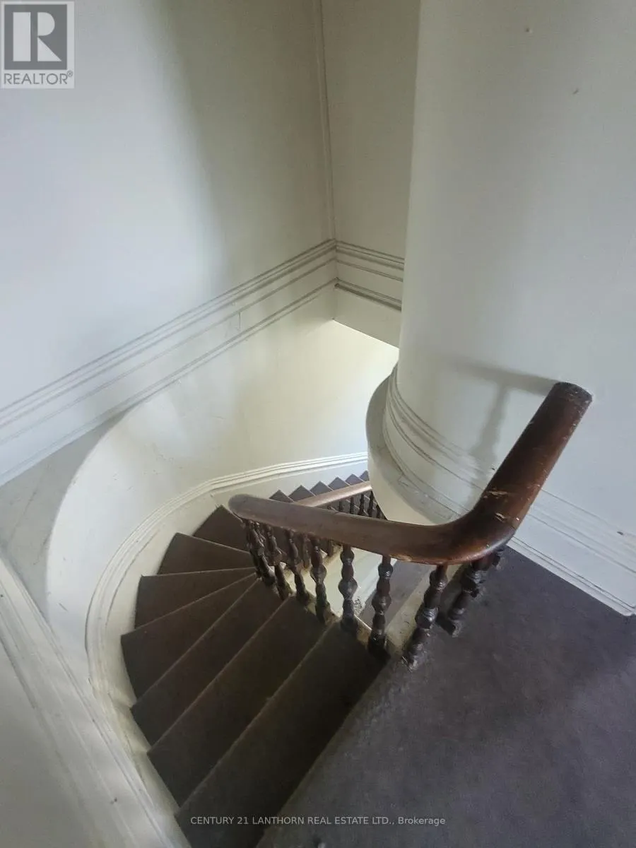 88 - 86 - 88 WEST STREET S, #88 - 86