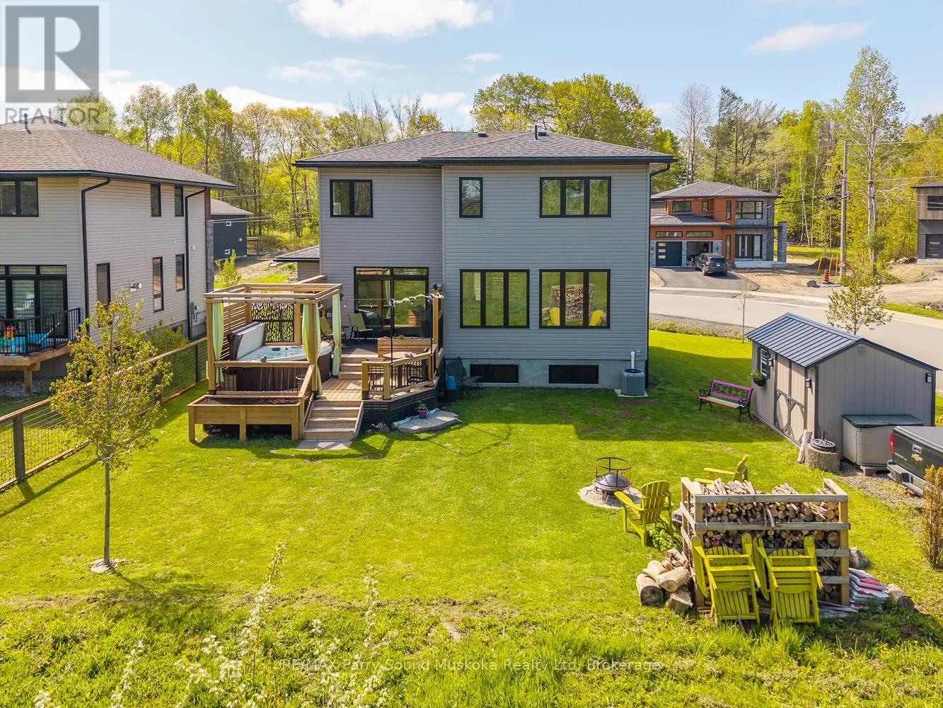 44 DENNIS DRIVE