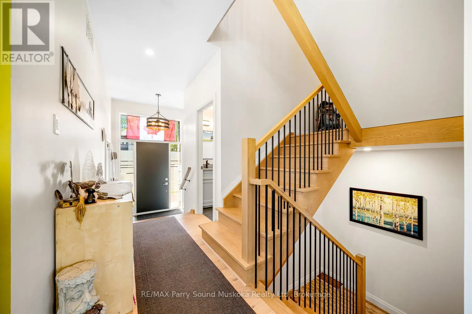 44 DENNIS DRIVE