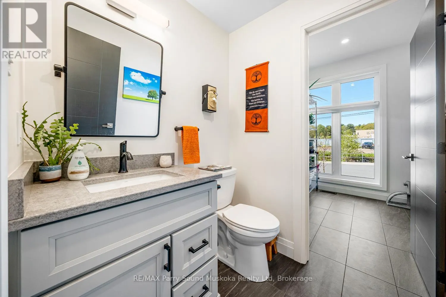 44 DENNIS DRIVE