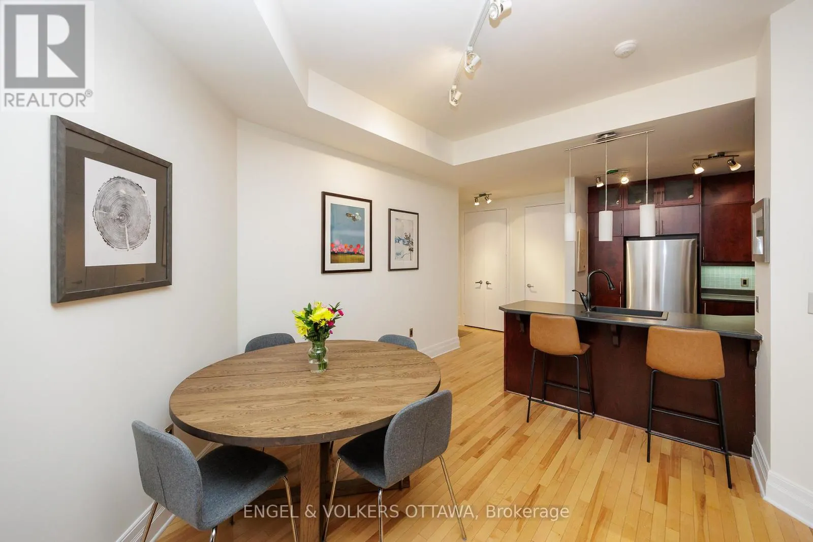 203 - 375 LISGAR STREET