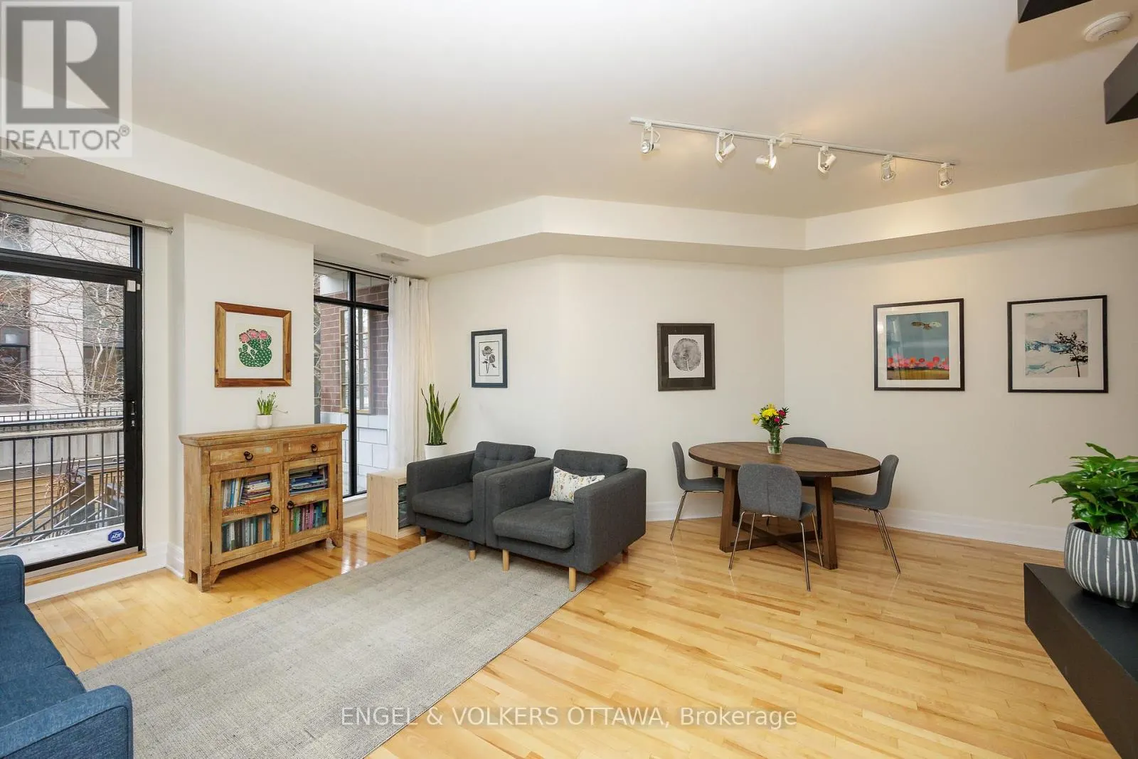 203 - 375 LISGAR STREET