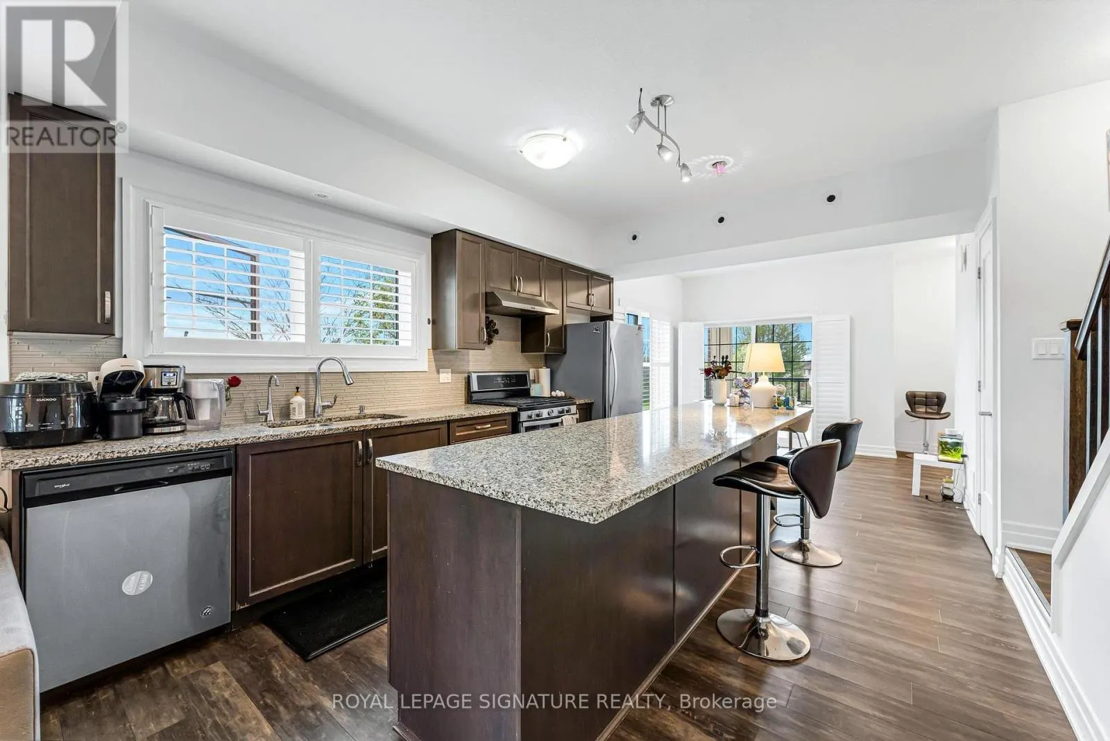 1 - 275 MAX BECKER DRIVE