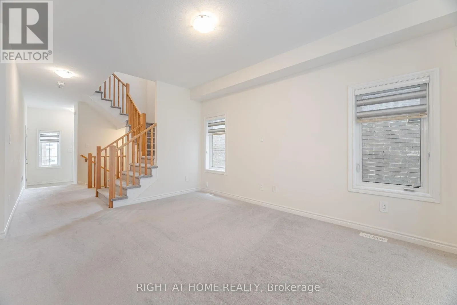 32 GEORGE BRIER DRIVE W